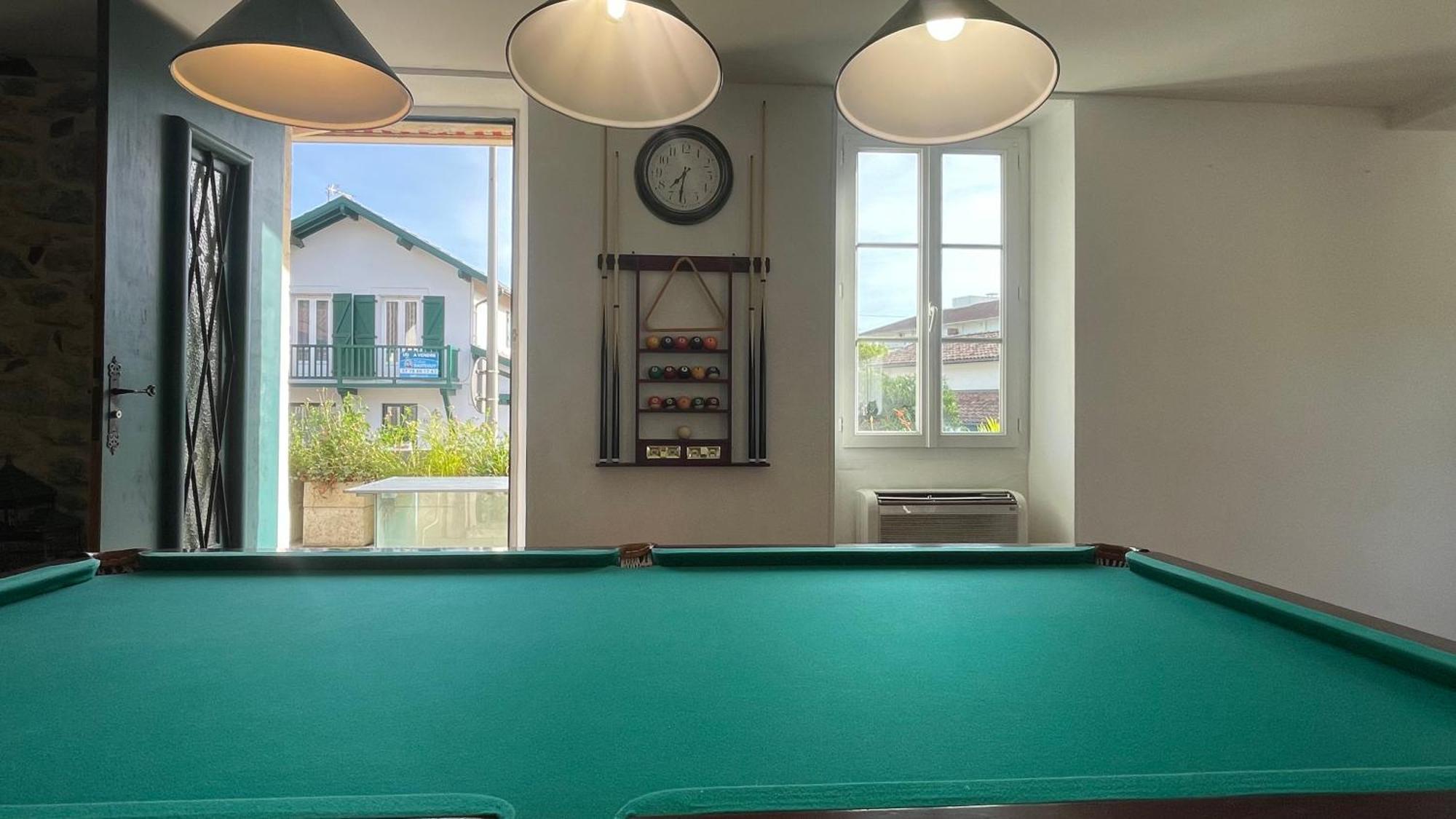 Le Doolies - Holiday Inn Biarritz Esterno foto